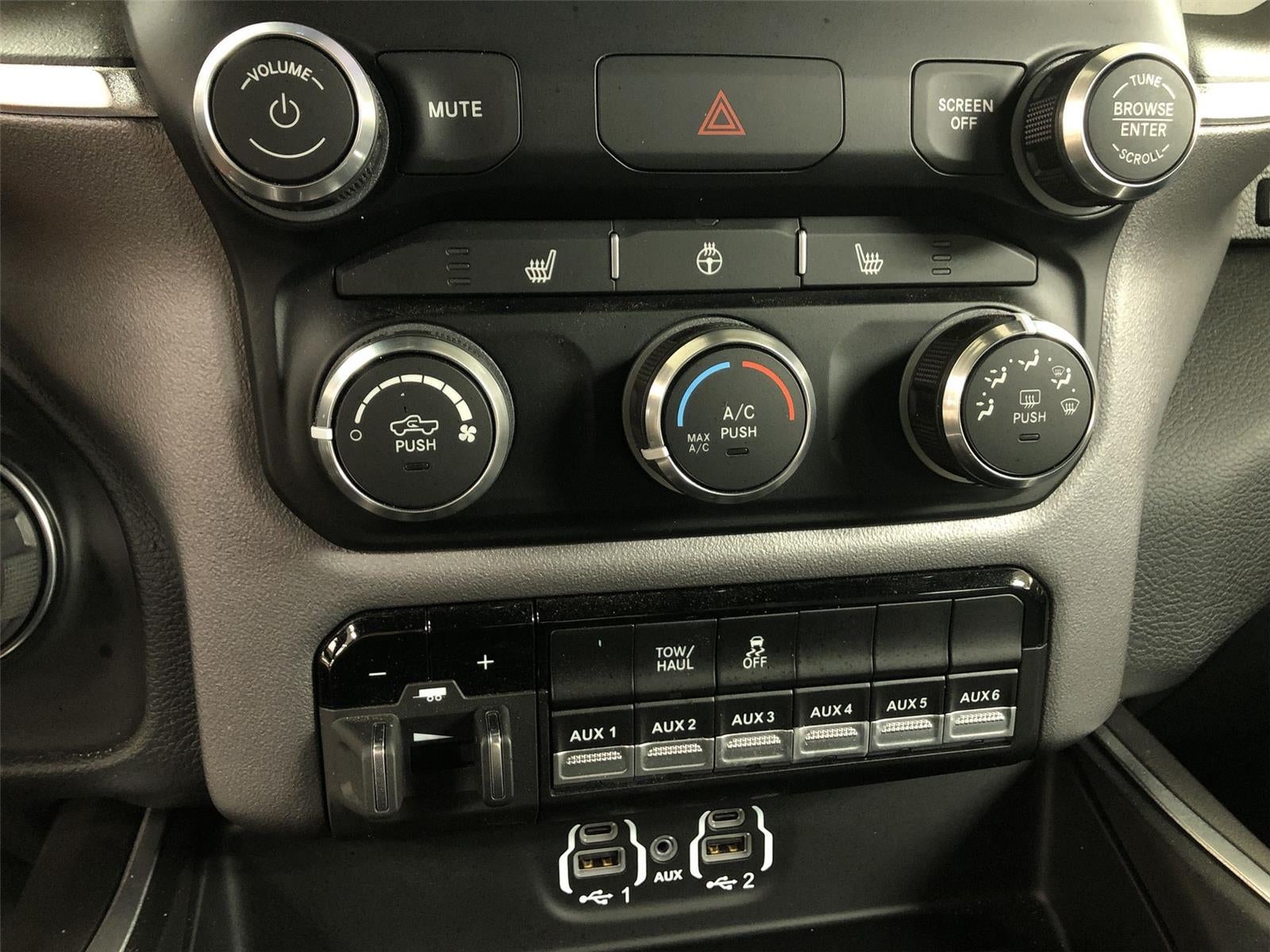 2024 RAM 2500 Big Horn Crew Cab 4x4 6'4" Box