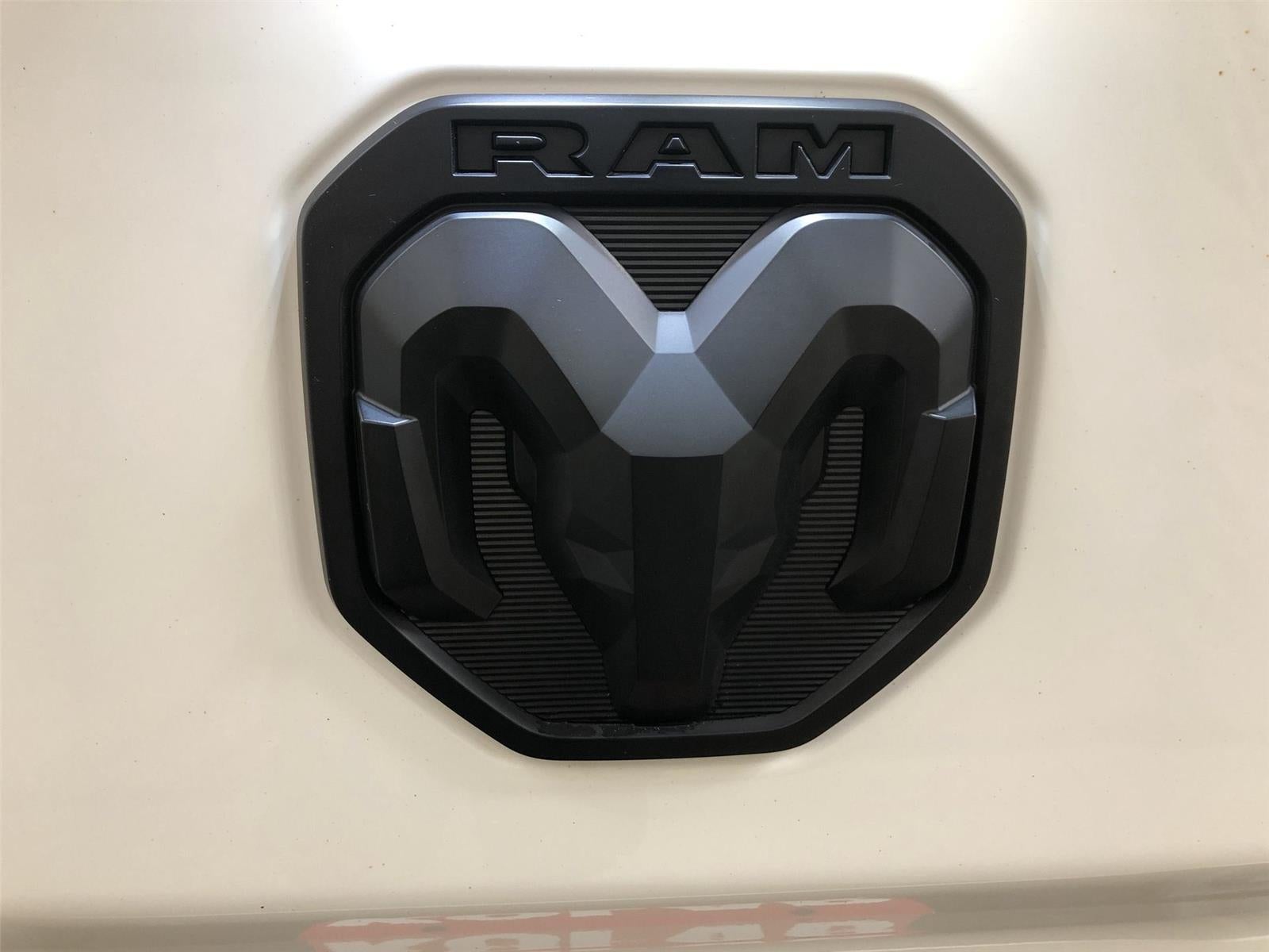 2024 RAM 2500 Laramie Crew Cab 4x4 6'4" Box