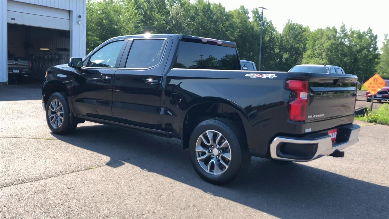 2023 Chevrolet Silverado 1500 LT (2FL)