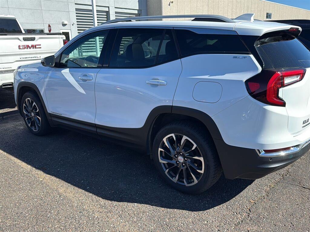 2022 GMC Terrain SLT