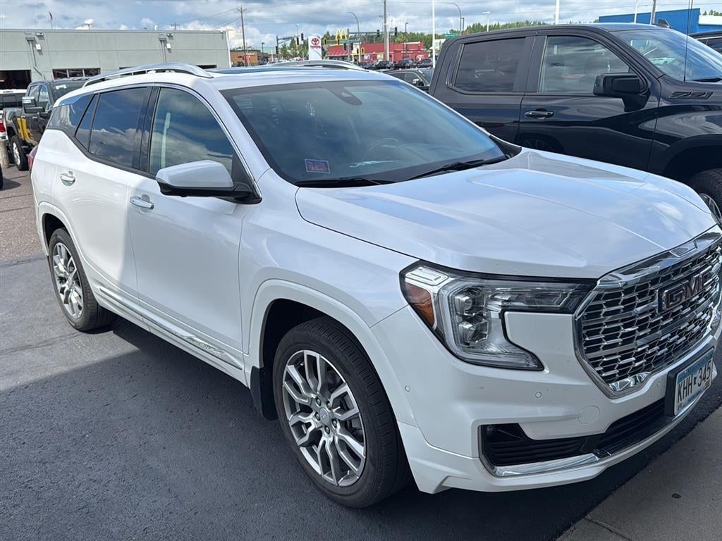 2023 GMC Terrain Denali
