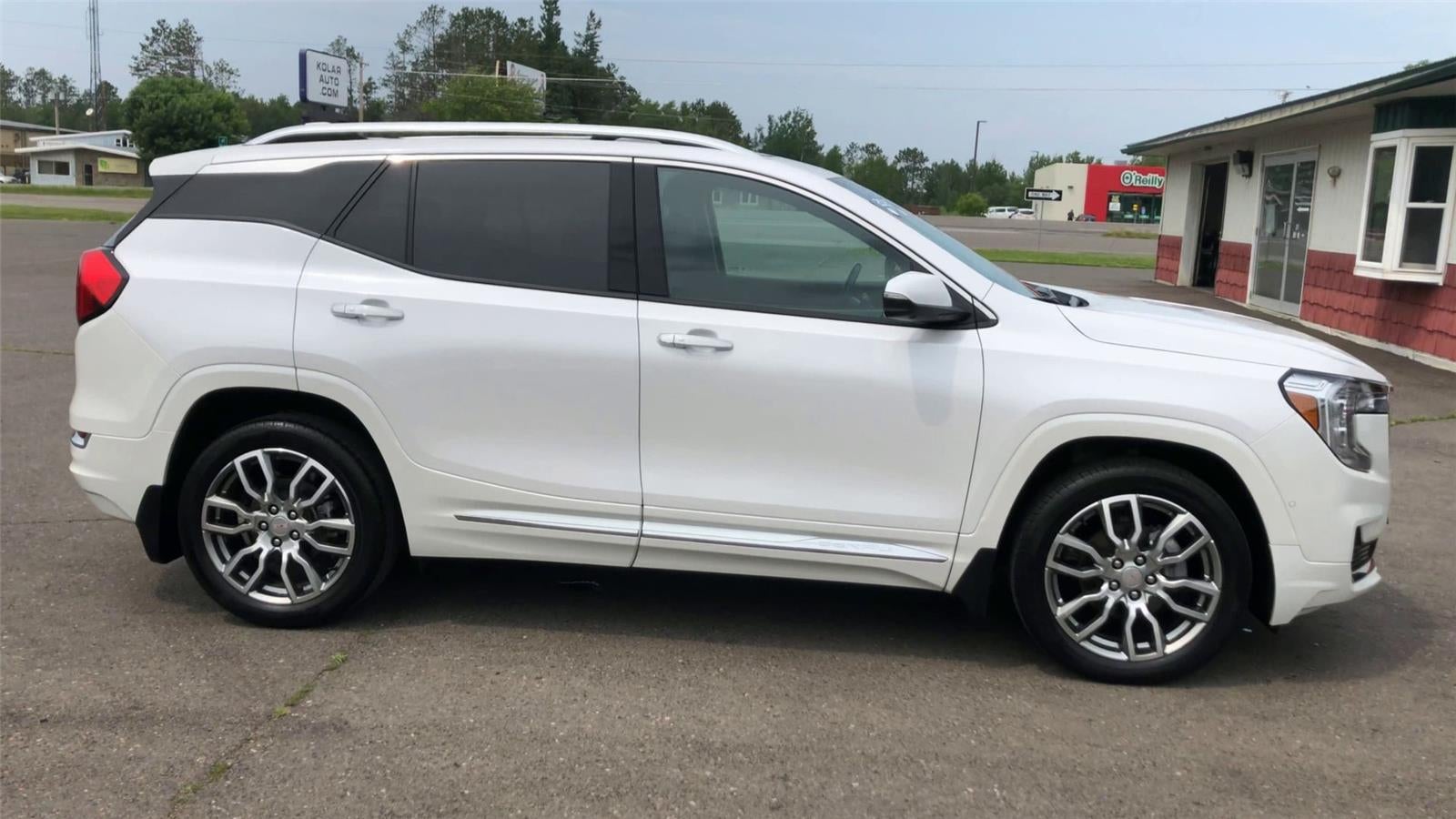 2023 GMC Terrain Denali
