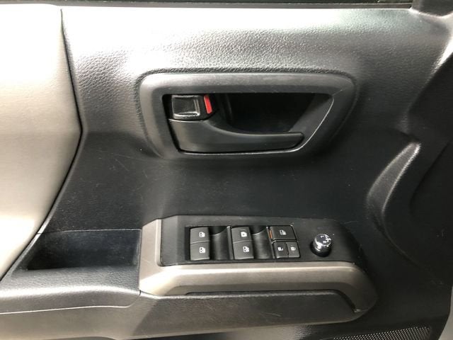 2018 Toyota Tacoma SR5 V6