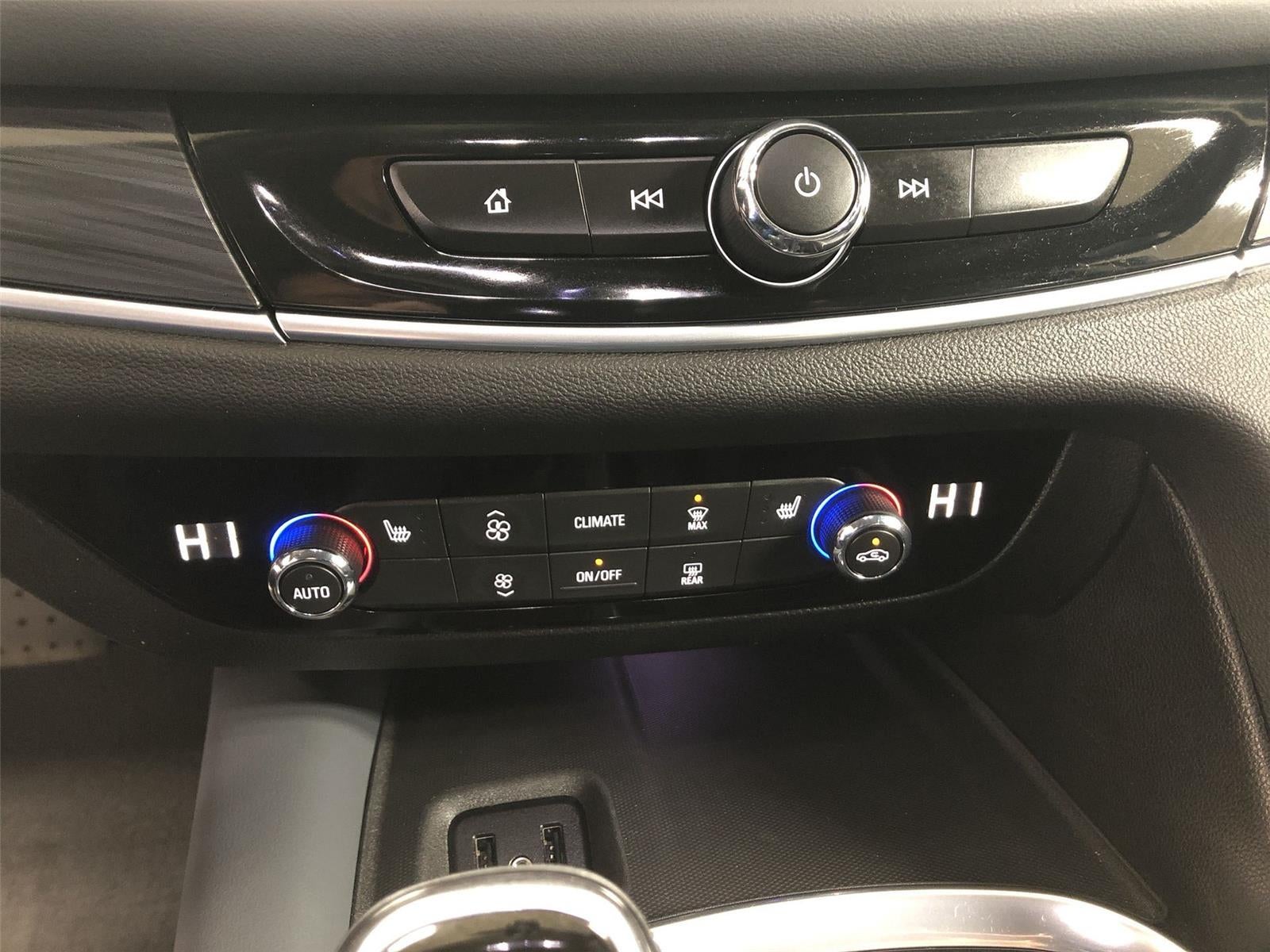 2019 Buick Enclave Essence