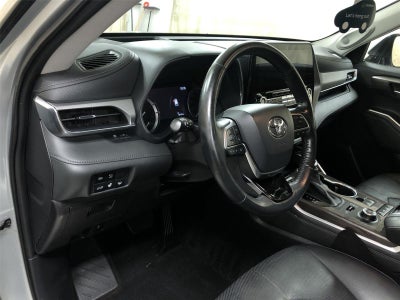 2021 Toyota Highlander Platinum