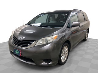 2014 Toyota Sienna LE 7 Passenger