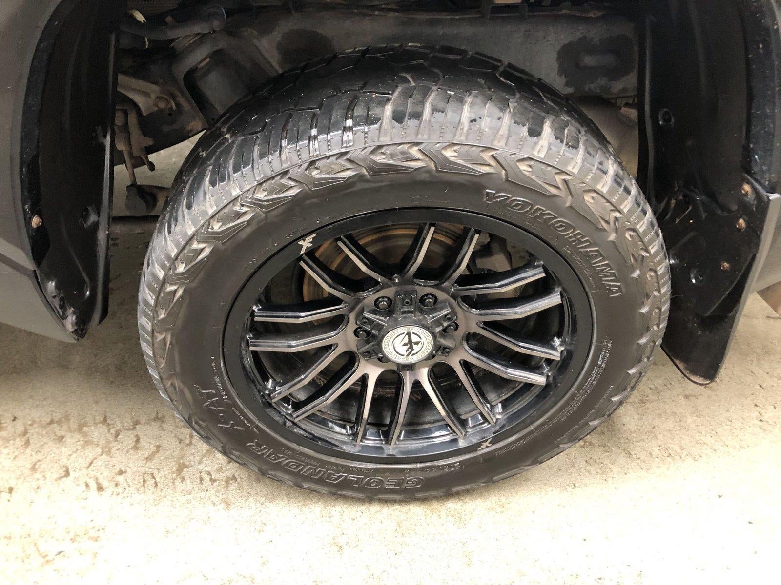 2023 Toyota Tundra 4WD Platinum