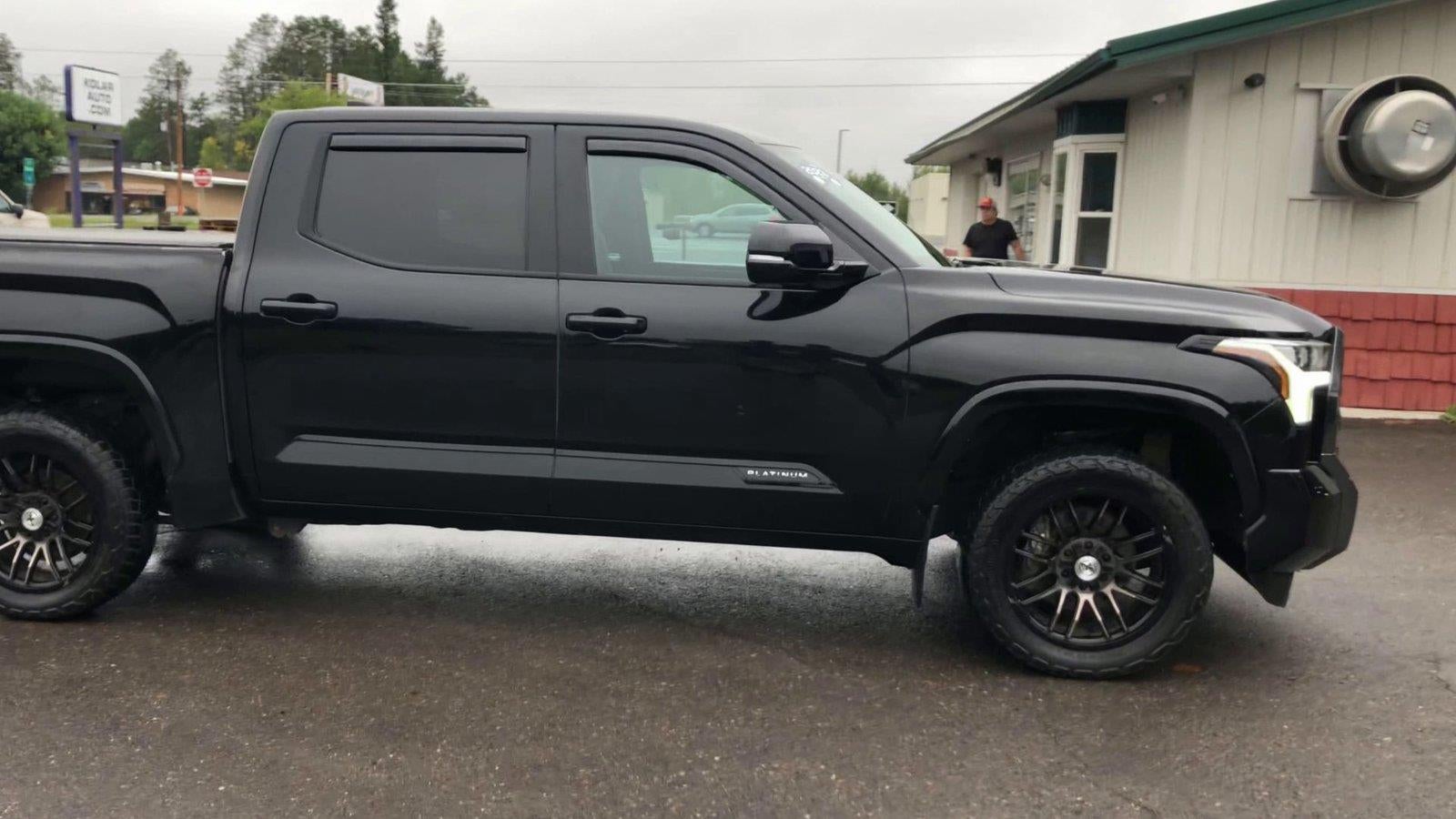 2023 Toyota Tundra 4WD Platinum