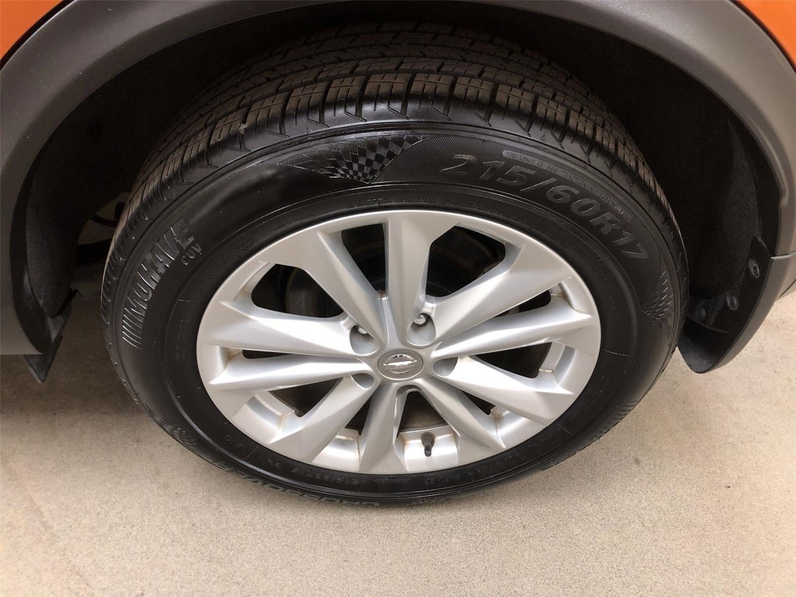 2017 Nissan Rogue Sport SV