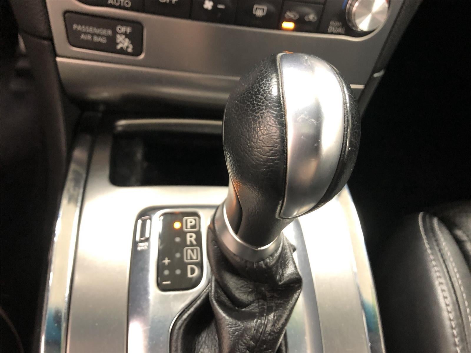 2013 INFINITI G37x x