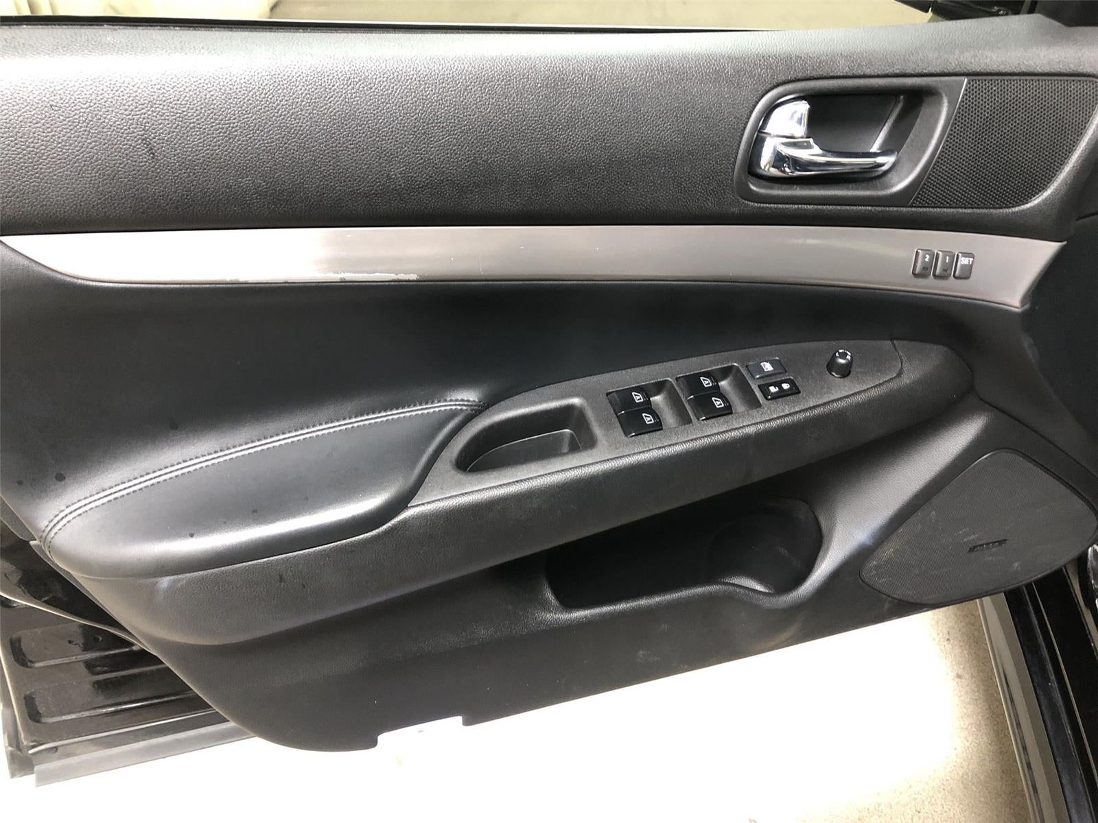 2013 INFINITI G37x x