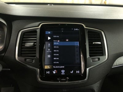 2020 Volvo XC90 Momentum