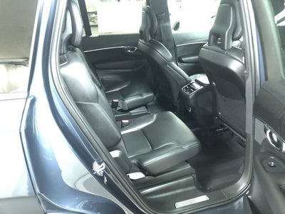 2020 Volvo XC90 Momentum