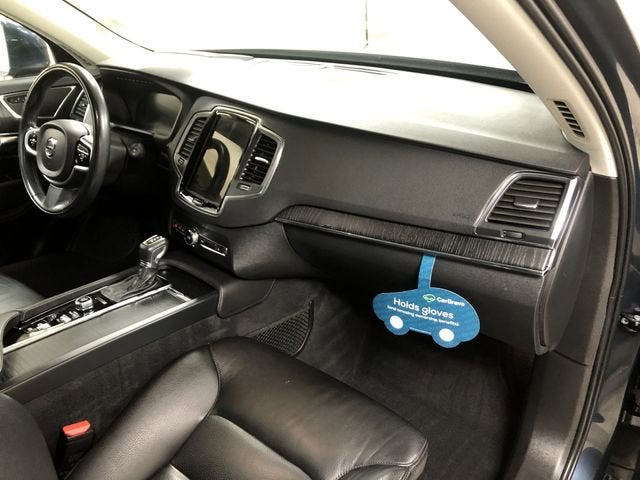 2020 Volvo XC90 Momentum