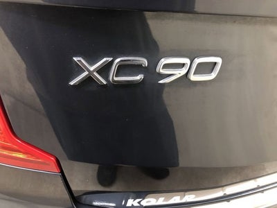 2020 Volvo XC90 Momentum