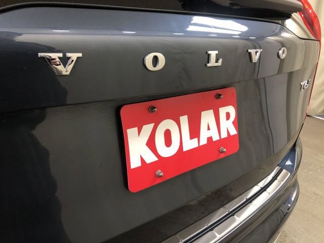 2020 Volvo XC90 Momentum